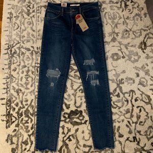 LEVIS NWT 720 High Rise Super Skinny Sculpt Size 10